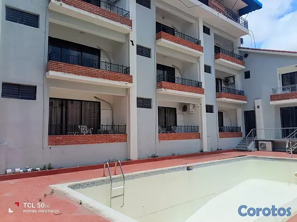 oficinas y locales comerciales - LOCAL COMERCIAL ENSANCHE NACO  3