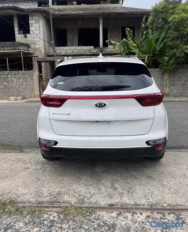 jeepetas y camionetas - Kia Sportage LX 2020 5