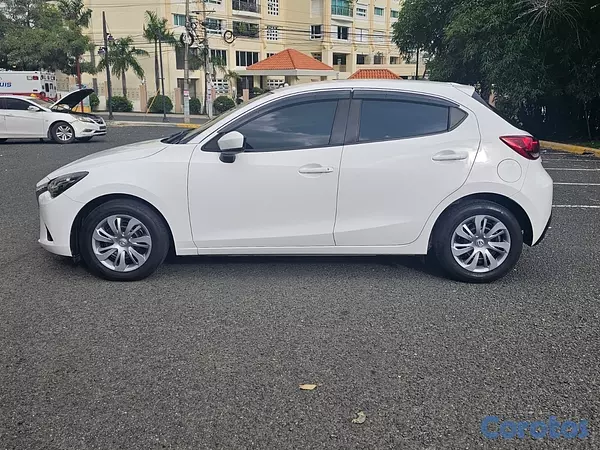 carros - Único Dueño, todo al día. Como nuevo, llévatelo con 66500 .  4