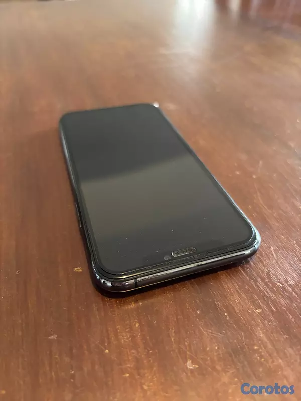 celulares y tabletas - Iphone 11 pro de 64 GBs 3