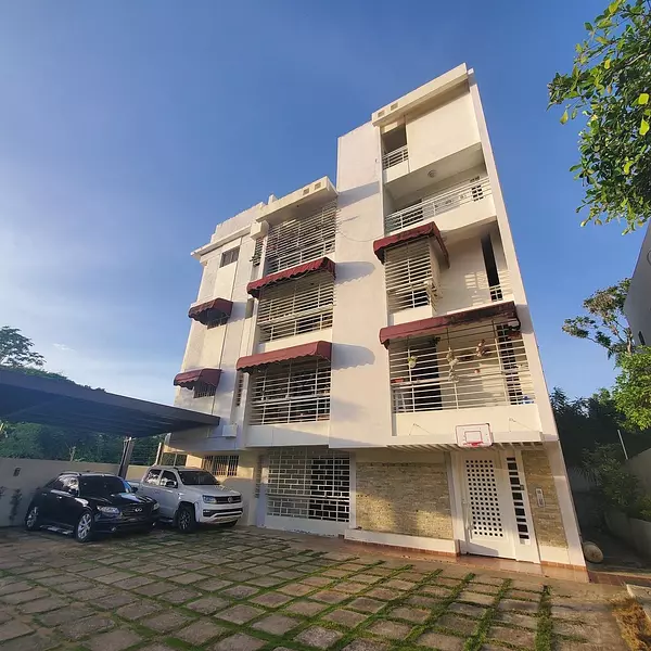 apartamentos - Se Vende Apartamento 4to Nivel en Gurabo 1
