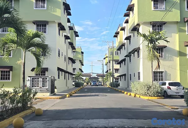 apartamentos - Venta de apartamento en la autopista de san isidro de 108mts 2