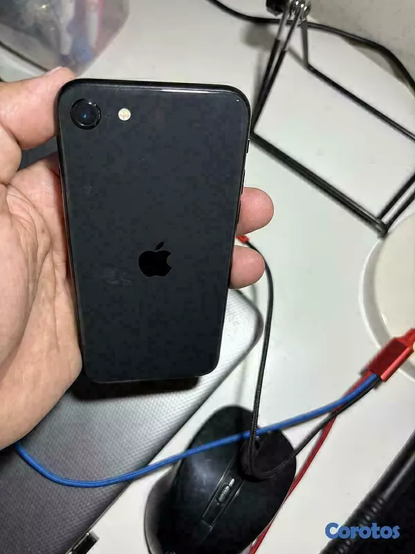 celulares y tabletas - iPhone SE 2da Generación Negro 128GB Factory 4