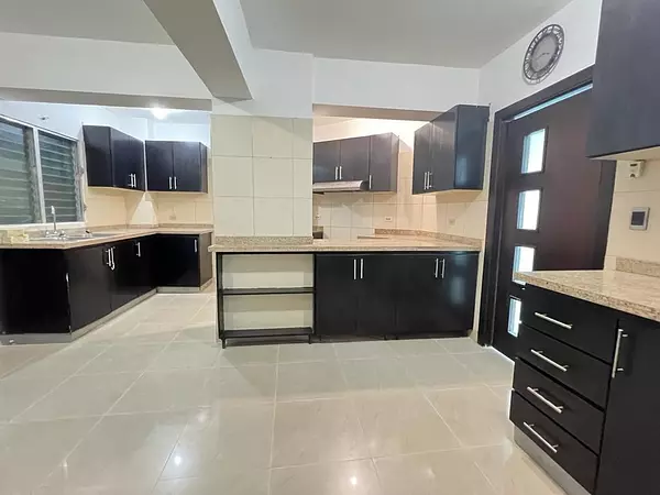 apartamentos - vendo Apartamento en la Esperilla
 piso 7 
 369 metros, 
precio: US$385,000
  2