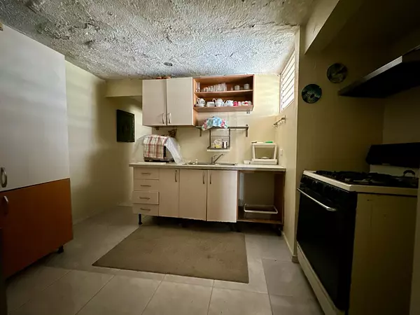 casas - Vendo Casa en la Avenida Independencia 4
