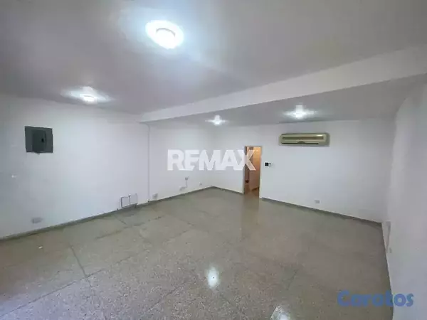 oficinas y locales comerciales - Local Comercial en EL MILLÓN SANTO DOMINGO DE GUZM 3