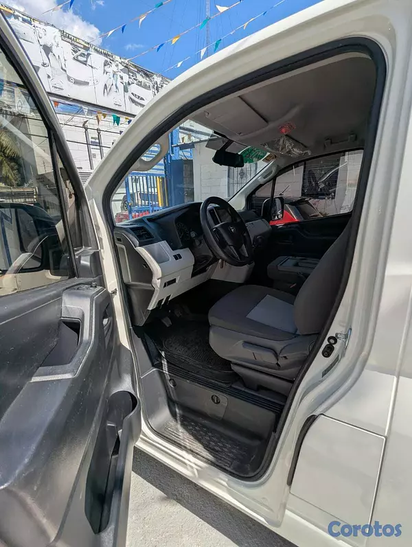 otros vehiculos - TOYOTA HIACE DELUXE 2021 AMERICANA 9