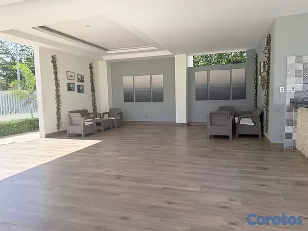 apartamentos - vendo amueblado rep de Colombia segundo nivel tres habitaciones dos parqueos bal 7