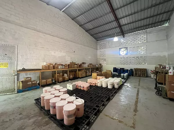 oficinas y locales comerciales - nave en don pedro, santiago de los caballero venta 9