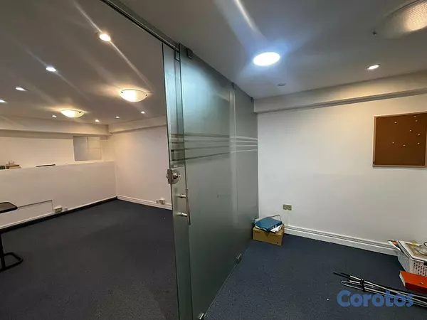 oficinas y locales comerciales - Local Comercial en PIANTINI 3