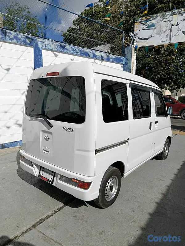 otros vehiculos - DAIHATSU HIJET 2020 3