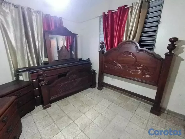 muebles y colchones - De oportunidad juego de cuarto en Caoba Centenaria 10