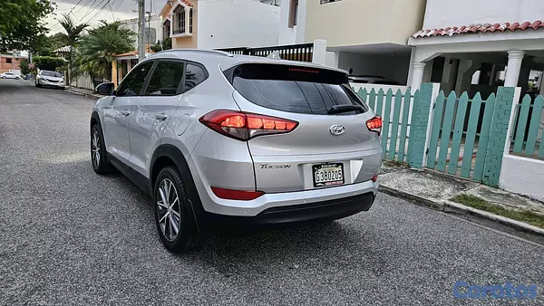 jeepetas y camionetas - hyundai Tucson 2017 doch 3