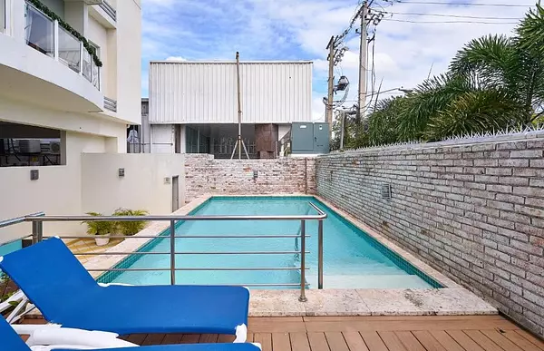 apartamentos - SE VENDE

Apartamento en 8vo piso con hermosa vista. En Av. Lope de Vega, Arroyo 10