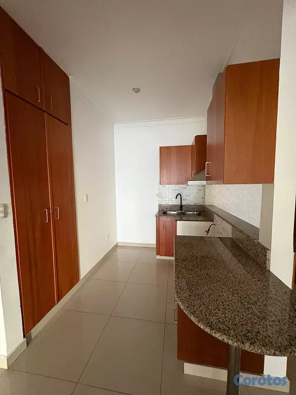 apartamentos - Apartamento en alquiler de 2  Habitaciones en Rena 6