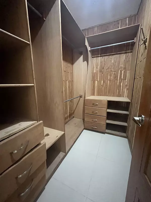 apartamentos - Apartamento en alquiler a pasos del Parque Mirador Sur en 3 er piso 4