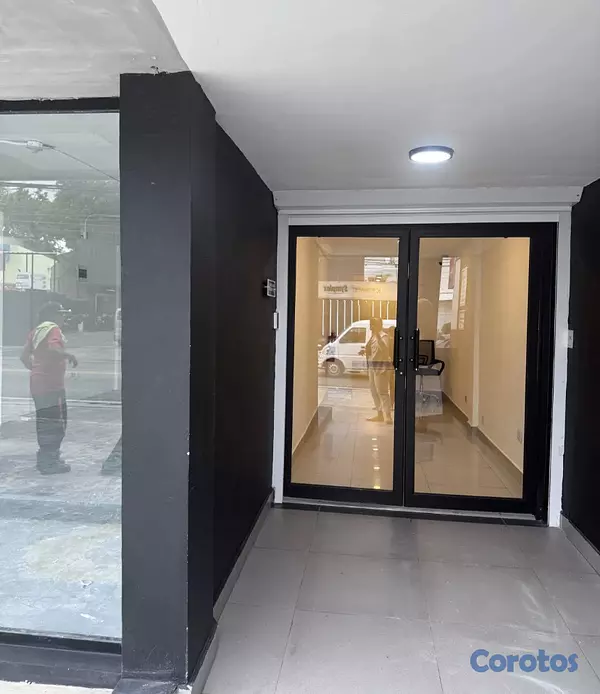 oficinas y locales comerciales - se alquila local  3
