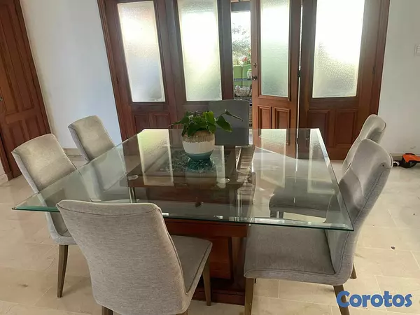 muebles y colchones - Comedor de 6-8 sillas, en base en caoba 1