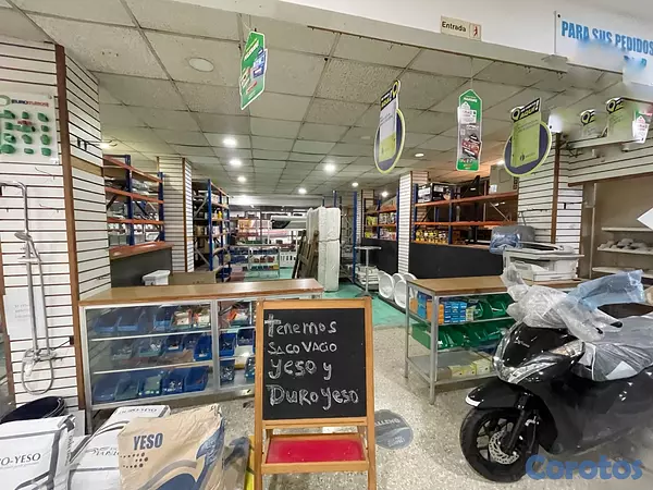 oficinas y locales comerciales - Local Esquinero en Arroyo hondo viejo  5