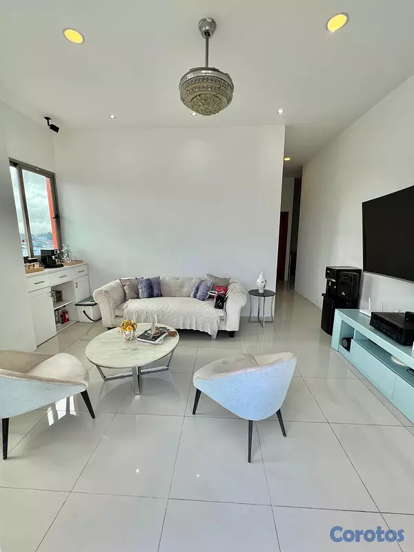 apartamentos - vendo Ph bella vista 4 habitaciones con su baño 3 parqueos terraza privada 2coci 7