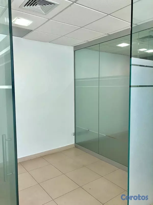 oficinas y locales comerciales - Alquilo Local Corporativo en Bella Vista, Santo Domingo Distrito Nacional  5