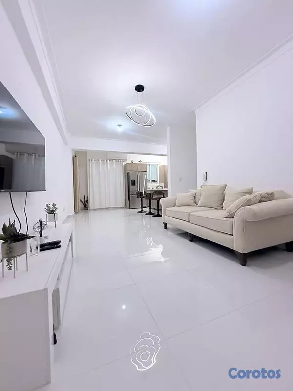 apartamentos - vendo Independencia cacique tercer nivel dos habitaciones con su baño parqueo  5