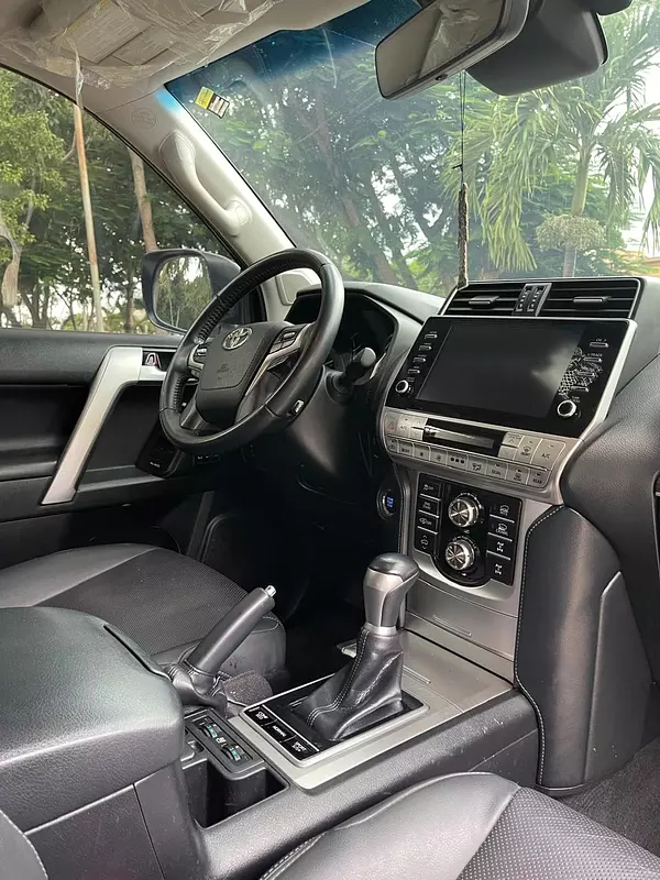 jeepetas y camionetas - Toyota land cruicer prado vxl 2023 4