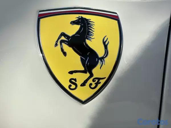 carros - Ferrari 296 GTS Spyder 2024 $485,000 10