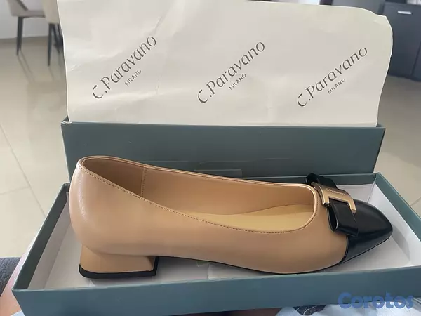 zapatos para mujer - Zapatos C Paravano , Beige y crema Size 9.5 , nuevo en su caja .  2