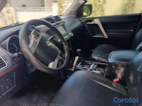 jeepetas y camionetas - Toyota land cruicer prado vxl 2014 2