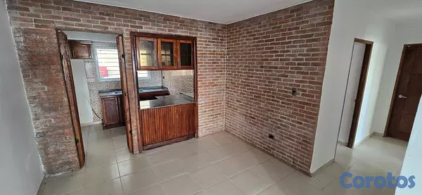 apartamentos - Venta Apartamento 2do piso en Residencial Jardines 8