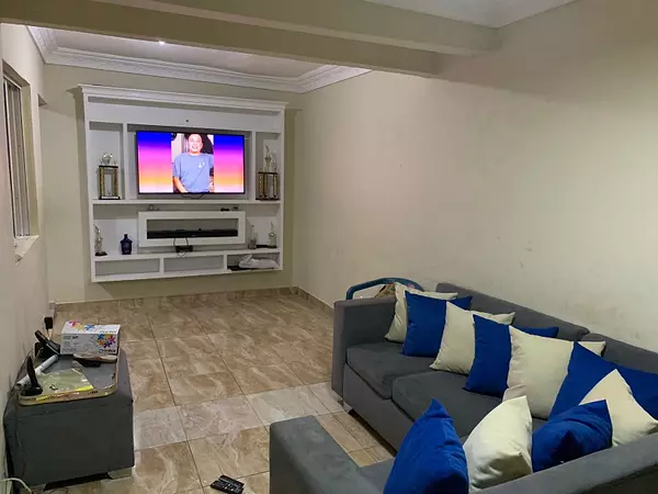 casas - Casa próximo a la república de Colombia210 metros 3 hab 4