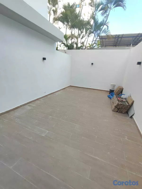 oficinas y locales comerciales - Alquilo local comercial en La Julia  2