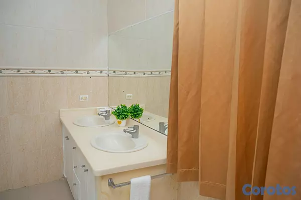 casas - Villa con Piscina en Santiago | 6 Habitaciones | Oportunidad Unica 10