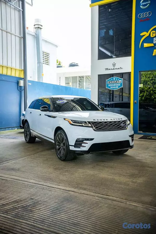 jeepetas y camionetas - Land Rover Range Rover Velar R-Dynamic 2018 Clean 1