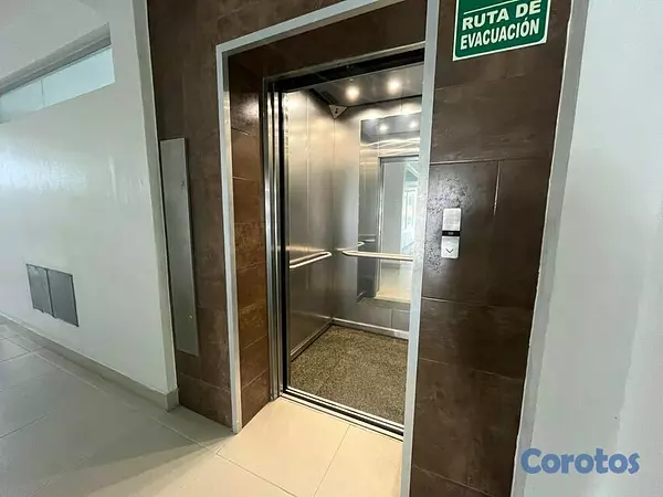 oficinas y locales comerciales - Local comercial en alquiler en naco 9