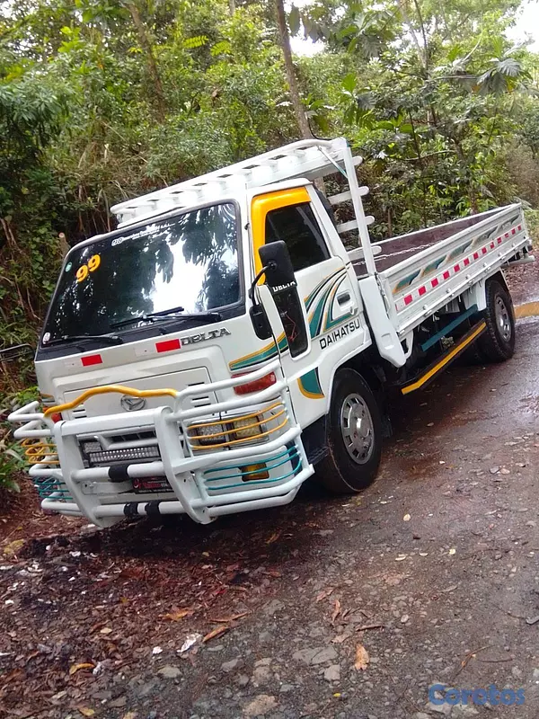 camiones y vehiculos pesados - camión daihatsu 1999 2