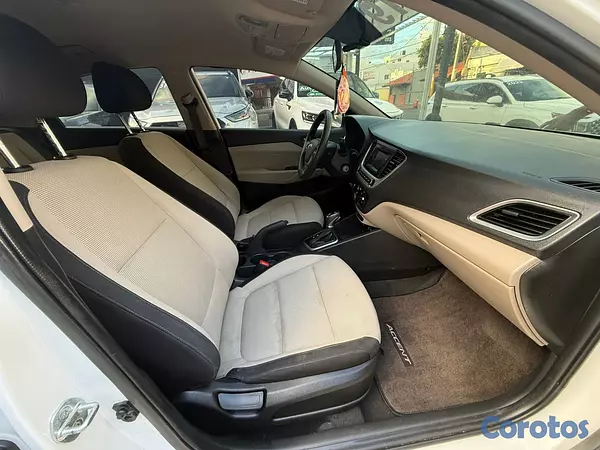 carros - HYUNDAI ACCENT SE 2019 5