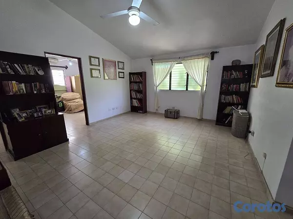 casas - 🏡 Casa Familiar Amueblada en Venta – Urbanización  9