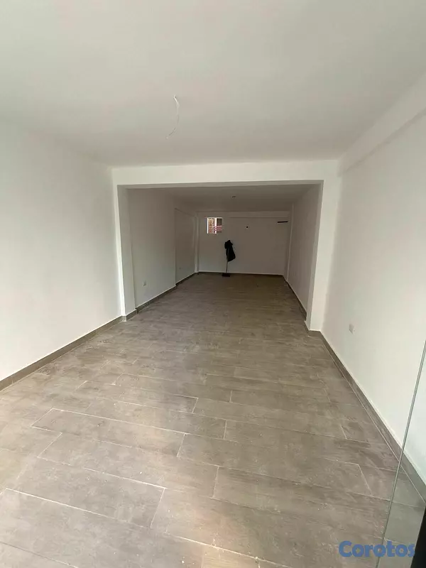 oficinas y locales comerciales - 🔵Alquilo Local 1er piso n bella vista  33 mts  1