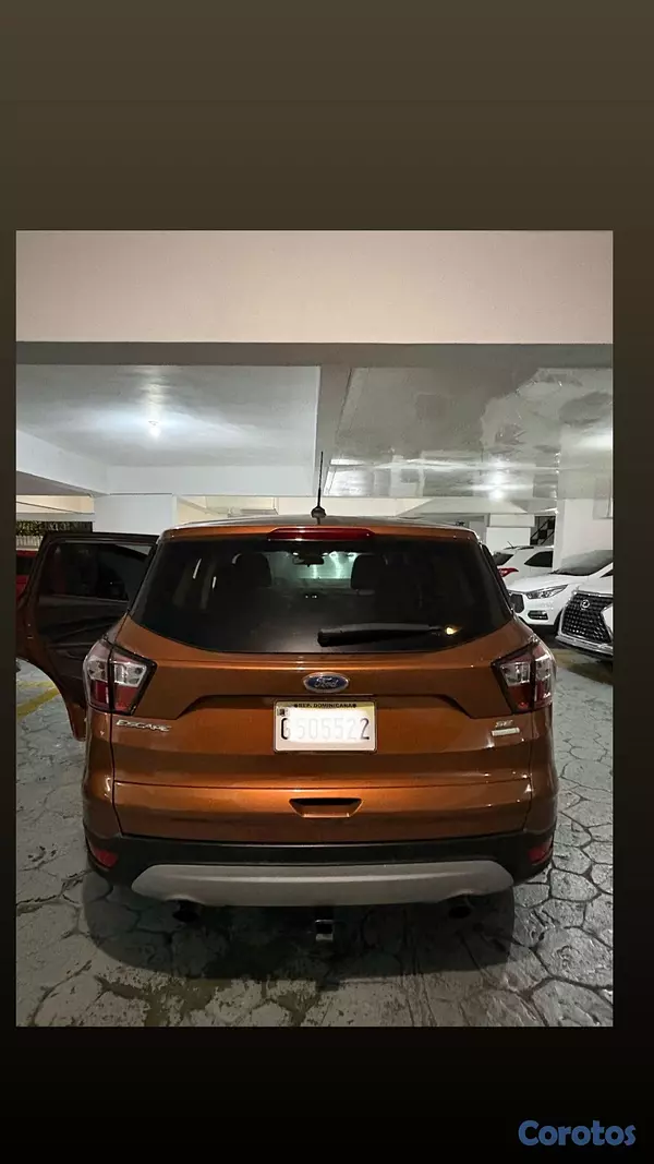 jeepetas y camionetas - Ford Escape SE 2017 Oportunidad 7
