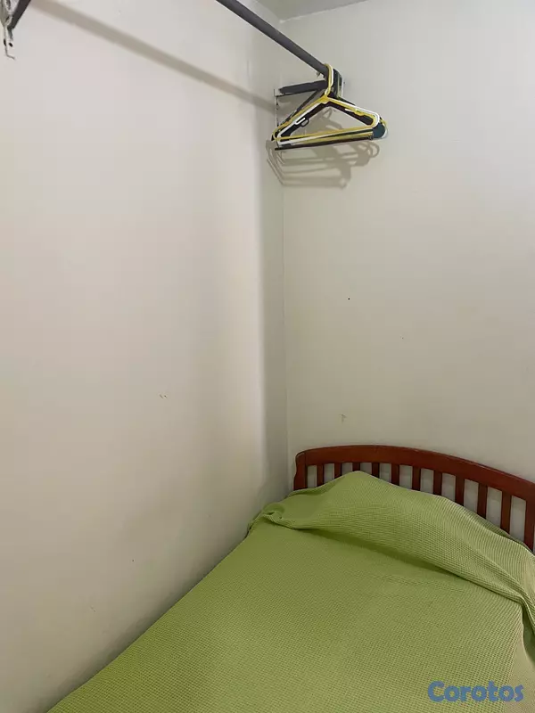 apartamentos - Habitación independiente. Entrada privada. Solo sexo masculino 6