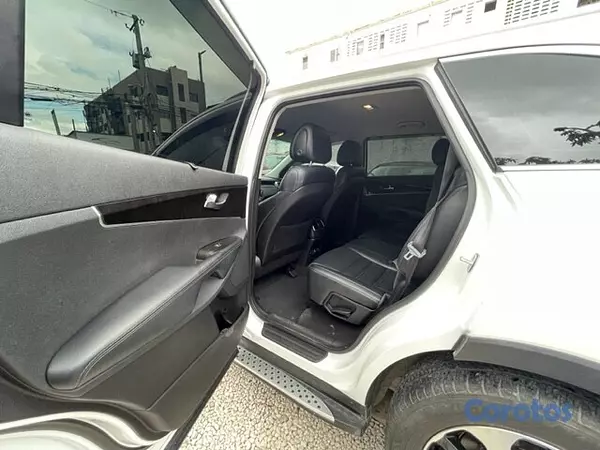 jeepetas y camionetas - Kia Sorento EX 2016 6