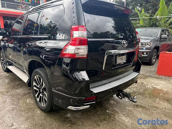 jeepetas y camionetas - Toyota land cruicer prado vx 2010 2