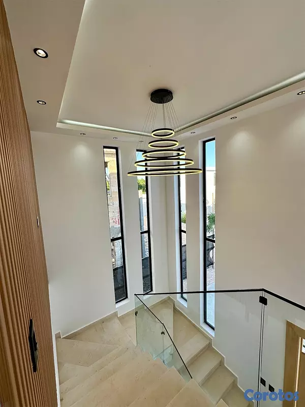 casas vacacionales y villas - Venta de Villa con piscina en punta cana reserva con 3000 dólares zona turística 7