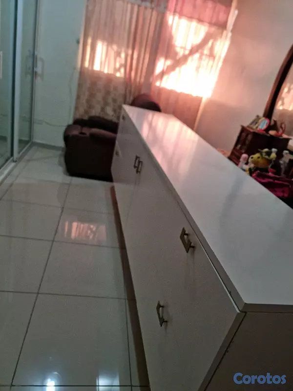 muebles y colchones - vendo credenza usada como nueva  5
