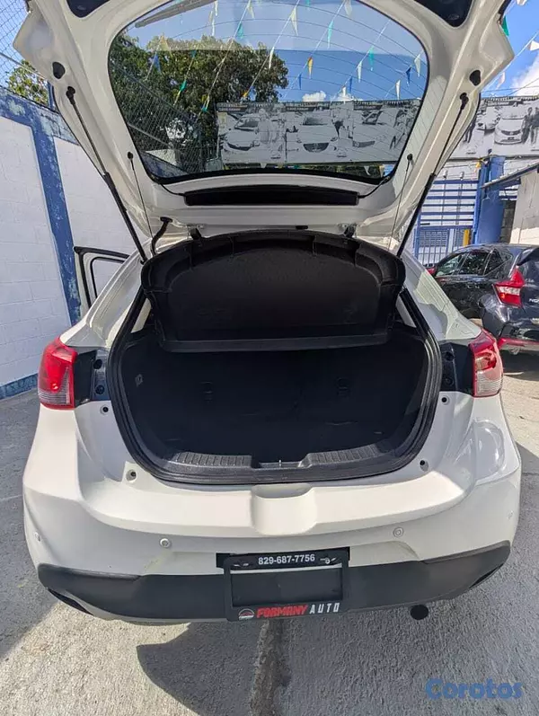 carros - MAZDA DEMIO 2020 12