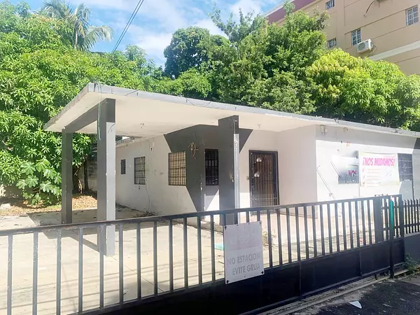 casas - Propiedad en venta céntrica  2
