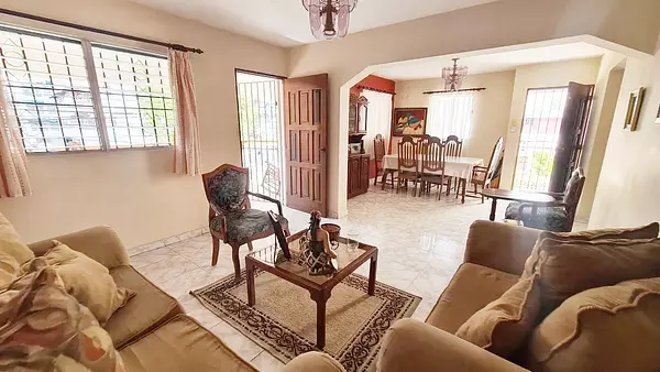 casas - Propiedad comercial en venta  6
