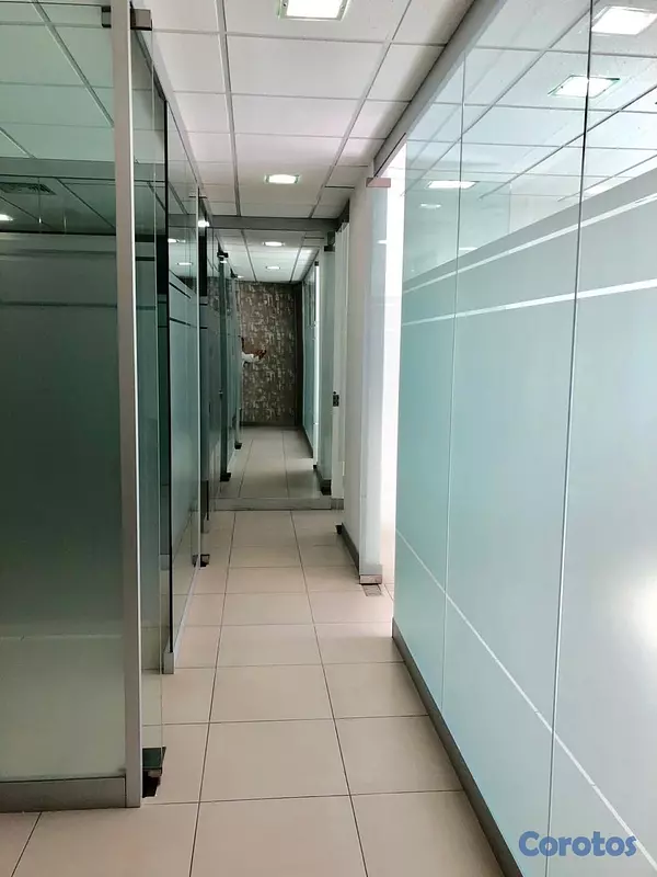 oficinas y locales comerciales - Alquilo Local Corporativo en Bella Vista, Santo Domingo Distrito Nacional  6